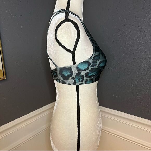 Onzie Flow Mudra Strappy Sports Bra - Picture 7 of 10